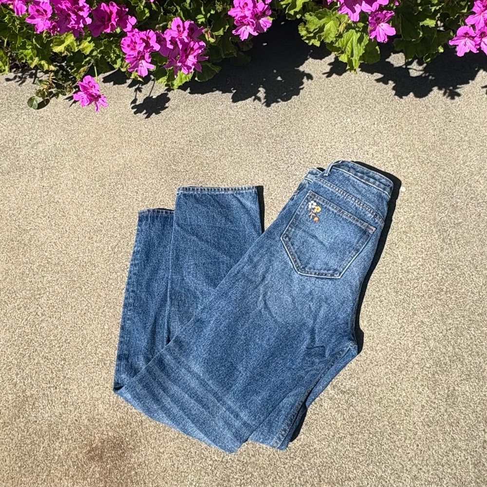 NWOT Free People x Driftwood Floral Embroidered Stella Jeans - Picture 7 of 10